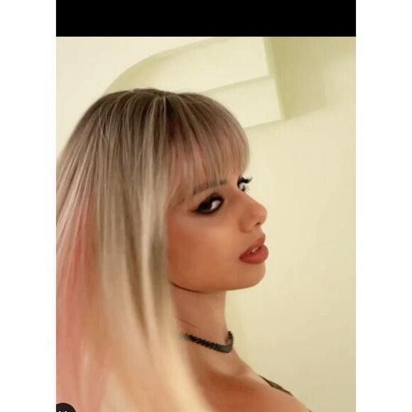 16 inch blond and pink high temperature  synthetic fibers wig .New. - Picture 4 of 9